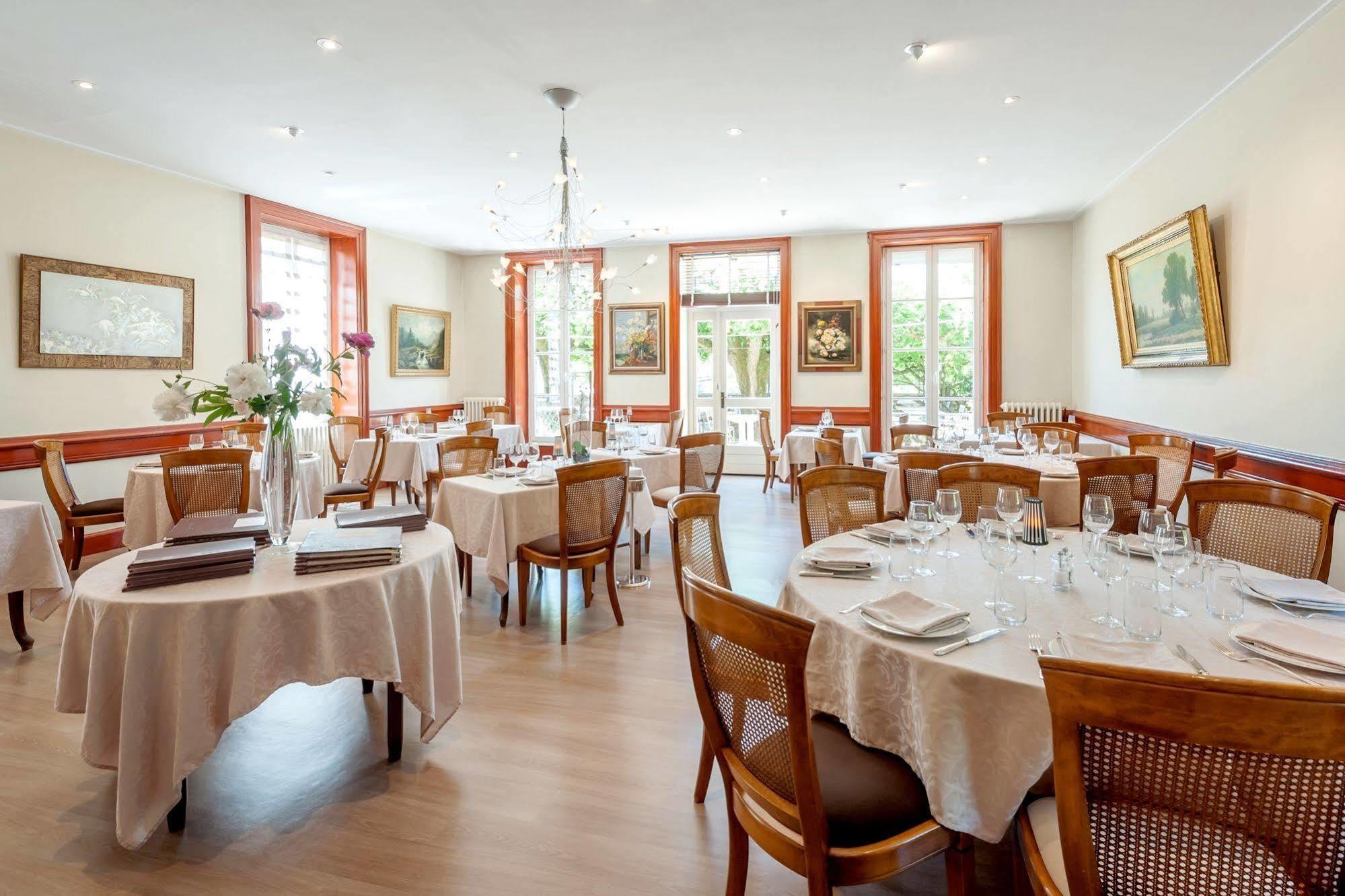 Hotel Restaurant Emile Job Montmerle-sur-Saone Dış mekan fotoğraf
