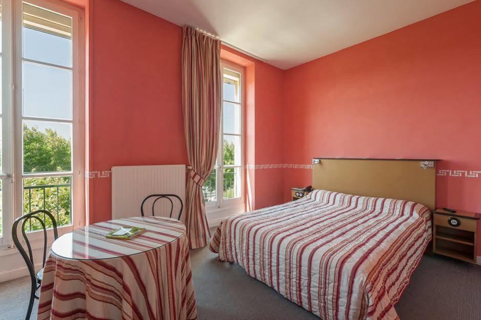 Hotel Restaurant Emile Job Montmerle-sur-Saone Dış mekan fotoğraf